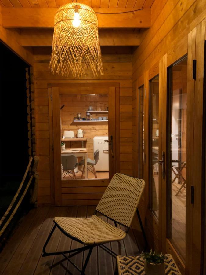 La Canopee Du Mont Saint-Georges-de-Reintembault Bagian luar foto