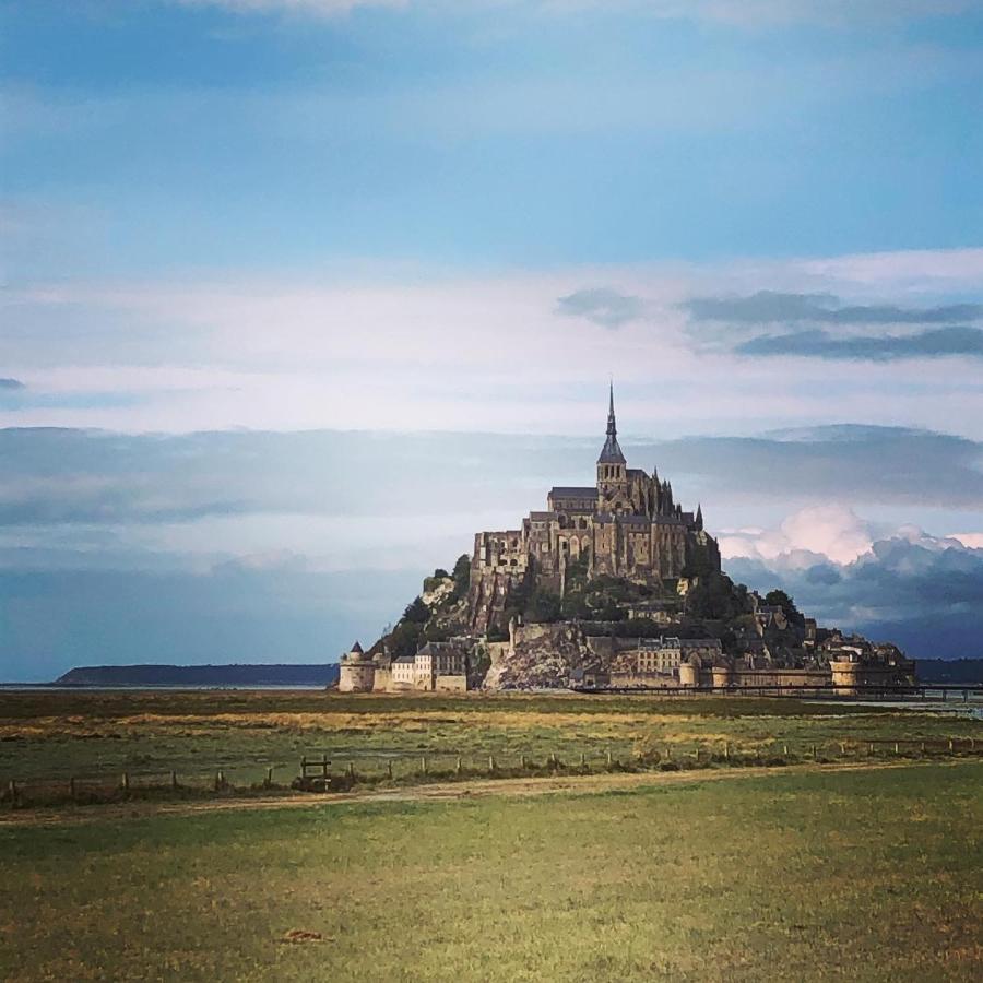 La Canopee Du Mont Saint-Georges-de-Reintembault Bagian luar foto