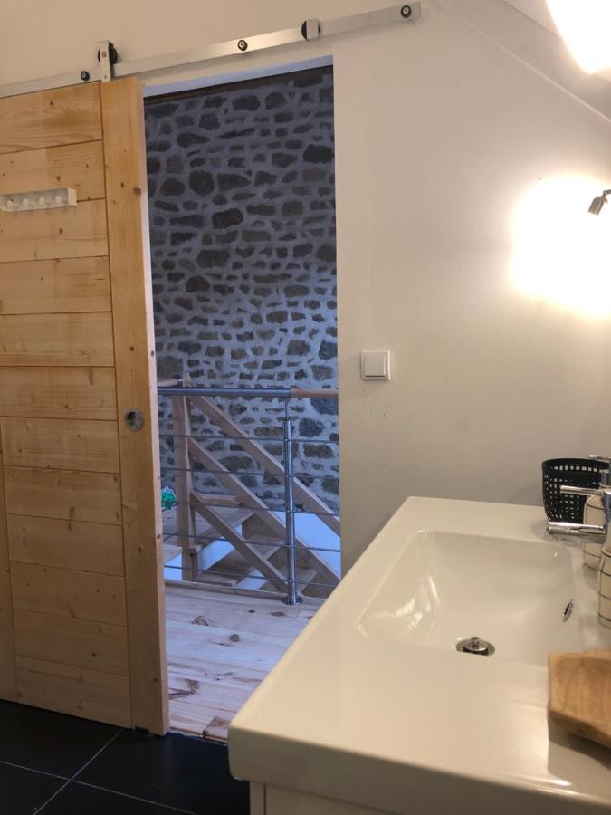 La Canopee Du Mont Saint-Georges-de-Reintembault Bagian luar foto